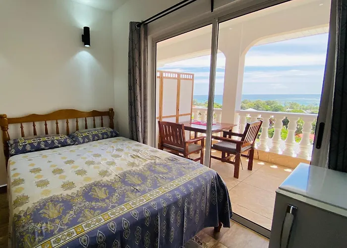 Oceanic View Beau Vallon (Mahe)