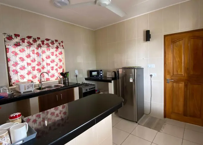 Guest house Oceanic View Beau Vallon (Mahe)